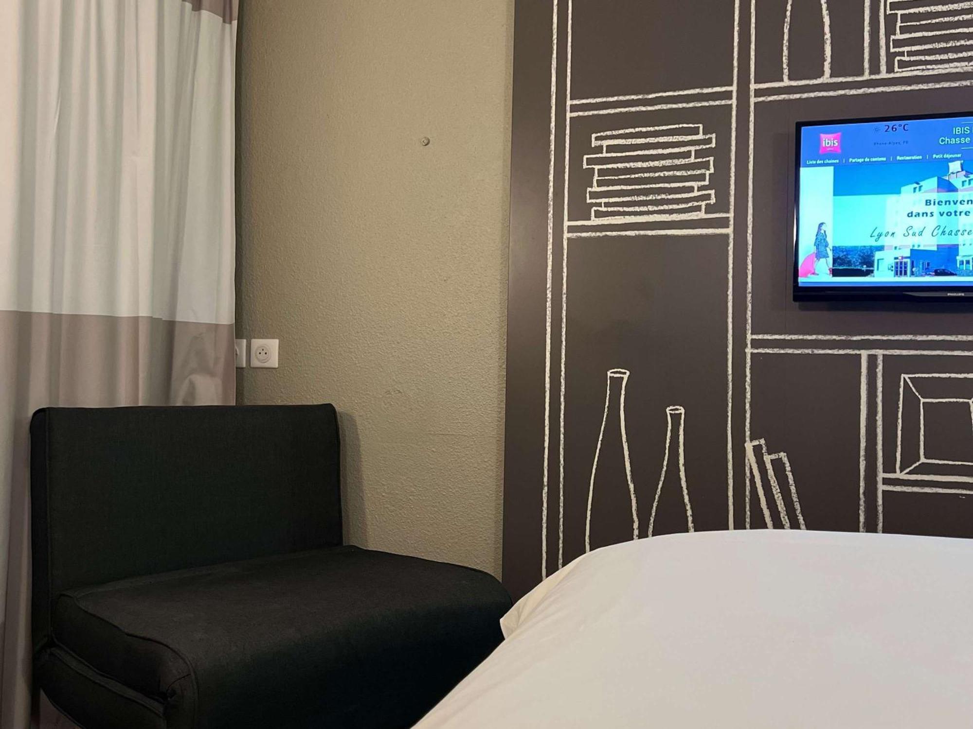 Ibis Lyon Sud Chasse Sur Rhone Hotell Exteriör bild